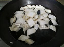 蘑菇肉片的做法